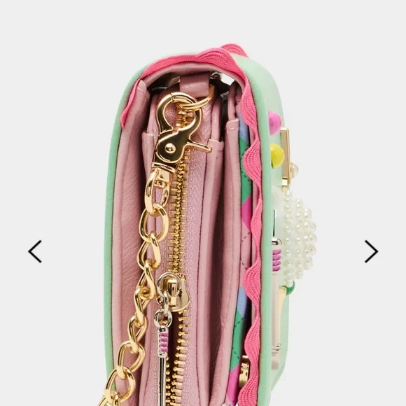 Gone Clubbing - Betsey Johnson crossbody nwt - Picture 3 of 7